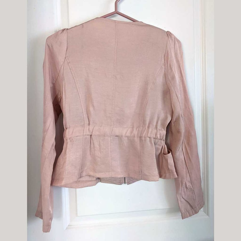 Cropped light weight jacket made in Korea - Picture 2 of 3